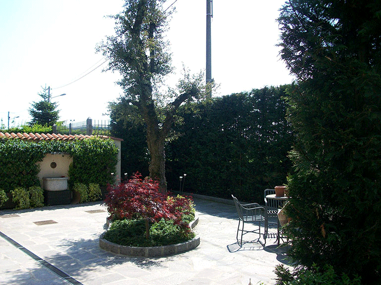 Manutenzione professionale giardini | Fugazza Giardinaggio