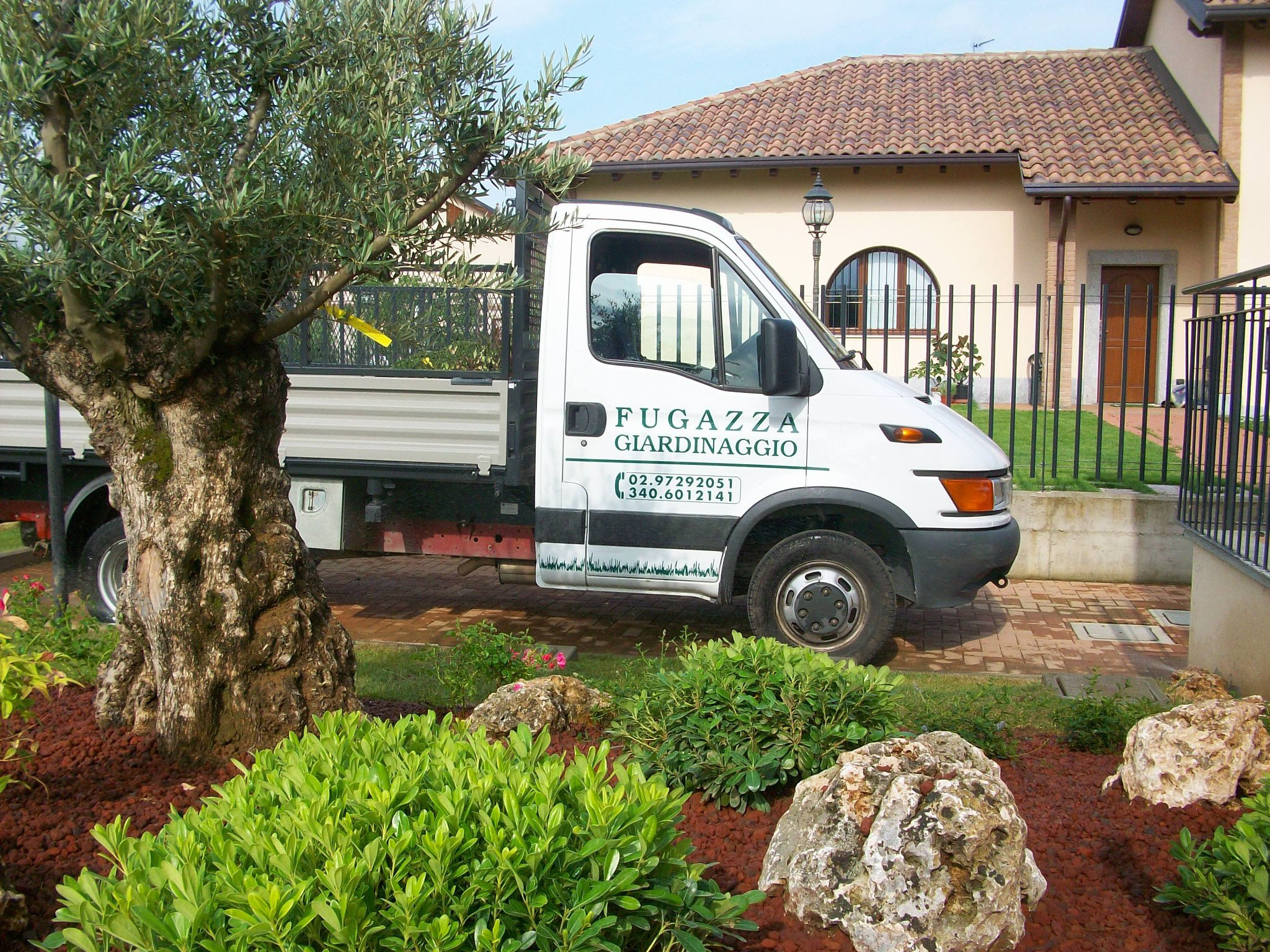 Creazione aiuole e tappeti erbosi